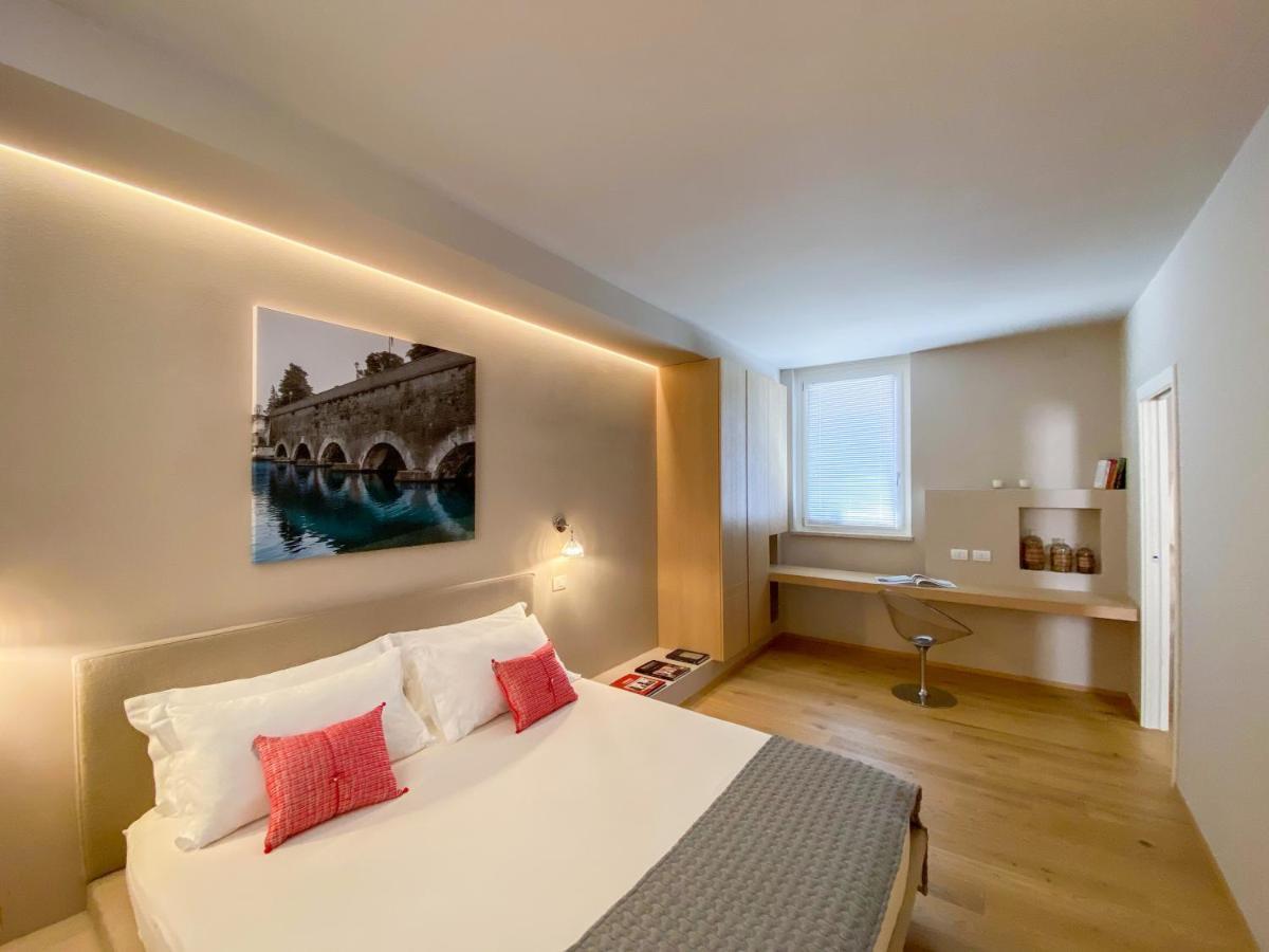 Time To Be - Luxury Apartments Centro Storico Peschiera del Garda Eksteriør billede