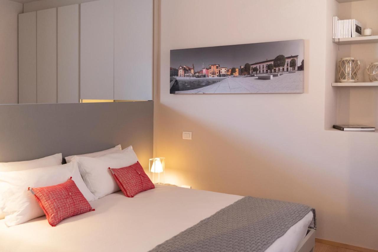 Time To Be - Luxury Apartments Centro Storico Peschiera del Garda Eksteriør billede